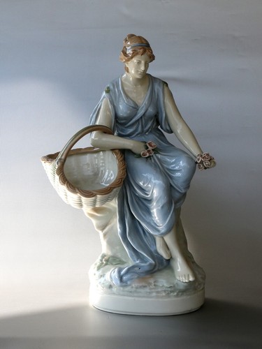Amphora porzellan skulptur - porzellan,