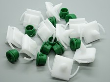 10 Zierleistenklammern