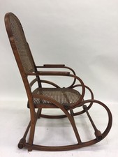Antiker Schaukelstuhl mit Geflecht um 1900 Bugholz Prototyp? Thonet Mundus ?