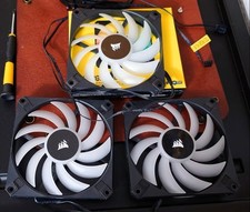 Ein Lüfter: Corsair AF120 RGB