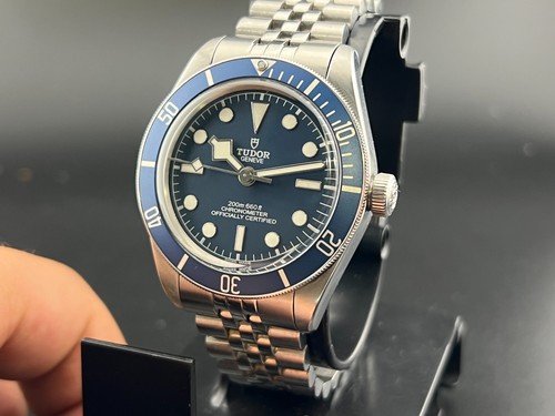 Tudor black bay - black,