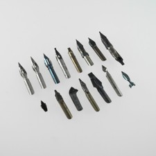 Konvolut - alte Federn -