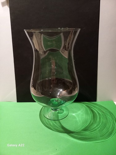 Riesenglas-Blumenvase