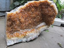 Citrin Druse "Kante" natürlich Breite 33 cm Höhe 29 cm 9 kg Tiefe 11 cm