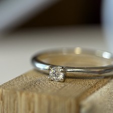 18 Karat Weißgold Solitär Ring Gr. 54 mit Brillant 750 Gold 