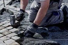 Kopfsteinpflaster Anthrazit gespalten 8 x 10 cm / Pflastersteine / Gehweg