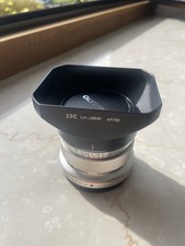 Olympus M.Zuiko Digital ED 12mm F/2.0 ED Objektiv - Silber 