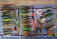 42 TOP Marken Gummifische/Hecht, Zander, Dorsch, Seelachs, Pollack/aus Nachlaß