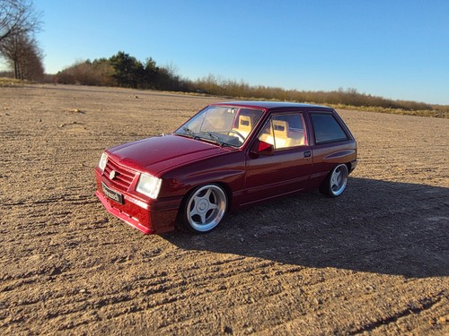 Opel corsa a tiefer - 1:18,