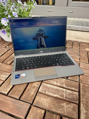 Fujitsu lifebook u7412 - lifebook,