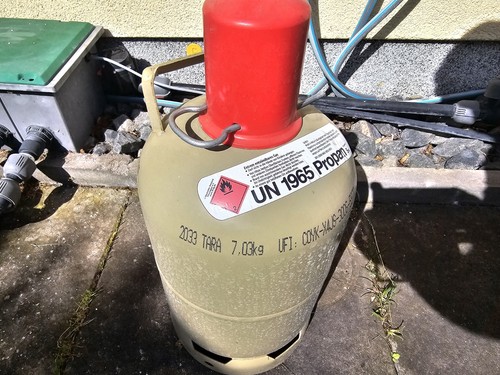 Propan gasflasche grau - propan, gasflasche,