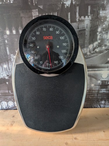 Große personenwaage seca 45cm - personenwaage,