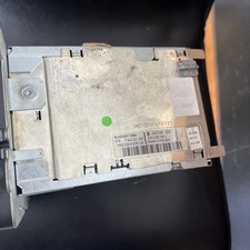 VW Golf V RCD300 Autoradio CD 1K0035186L Blaupunkt 8157643221360 