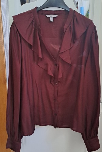 Hübsche bluse mit rüschen - mit,