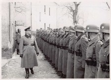 Offizier vor angetretener Mannschaft orig. Foto 2. Weltkrieg deutsche Wehrmacht