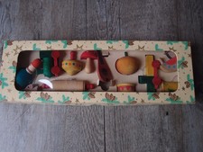 alter DDR Baumbehang Holz