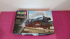 Revell Schnellzuglokomotive BR 03 1:87 136 Teile 26.6cm