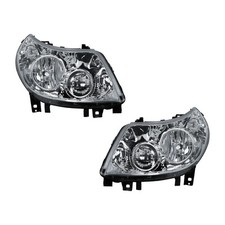 Paar Scheinwerfer mit Motor