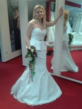 Brautkleid Mermaid Farbe weiß Tüll Spitze Gr. 38 NEU