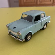 Trabbi Trabant Himmelblau Spielzeugauto Metall mit Rückzugmotor Modellauto