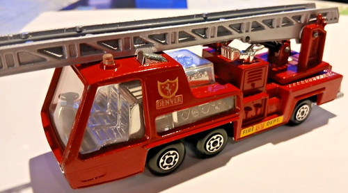 Matchbox fire tender 1972 - ®,