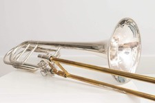 Getzen Eterna 1062FD Bassposaune Bb/F/D versilbert Canadian Brass