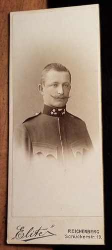 Soldat mit bart uniform - soldat,