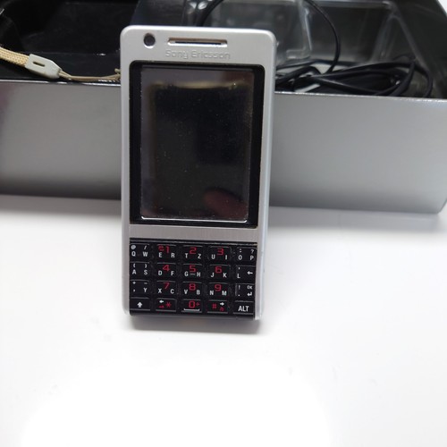 Sony ericsson p1i - sony,