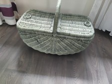Weidenkorb grün mit deckel neuwertig Picknickkorb Einkaufskorb 60 cm x 36 cm