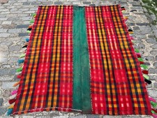 EIN DEKORATIVER ALTER HANDGEFERTIGTER TRADITIONELLER ASERBAIDSCHANISCHER ORIENTALISCHER KELIM (205 X 165 cm)*