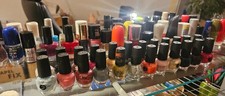 Über 60 Nagellacke + Farben &