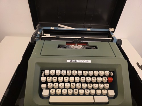 Schreibmaschine olivetti - schreibmaschine,