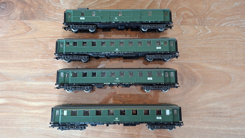 Eilzugwagen/Schnellzugwagen