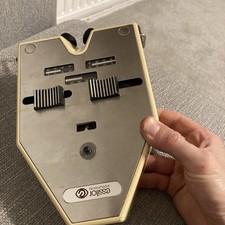 Essilor Pupillometer messen