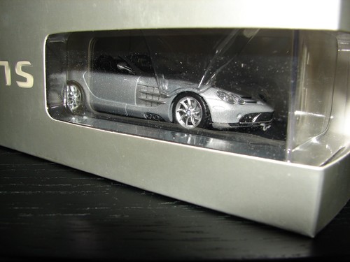 Minichamps 2 x - 1:43,