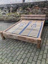 Eichenbett aus massivem