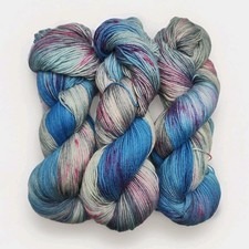 Handgefärbte Sockenwolle