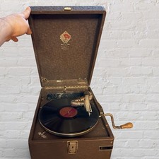 Sowjetisches Koffergrammophon N.K.M. – Leningrader Grammophonwerk / Funktioniert