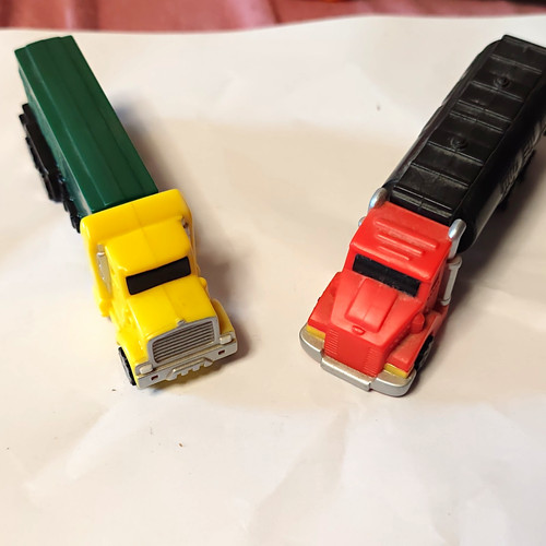 Spielzeug lkw lastwagen - 2x, spielzeug-lkw/lastwagen