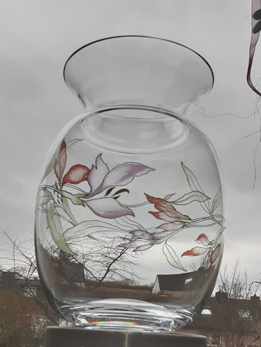 Glasvase mit floralem - , dekor