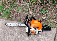 STIHL MS 211 Motorsäge mit