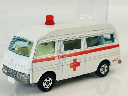 Tomica nissan caravan - nissan,