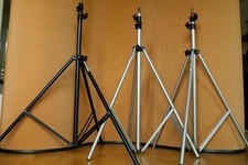 3 Stück Hensel, Manfrotto, Elinchrom  Lampen Studio Blitz Stativ, Tasche Stratec