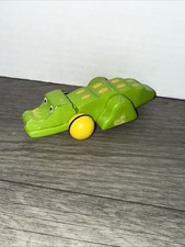 Vtg Pullback Wooden Alligator