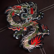 12.4’‘ Drachen Stickerei