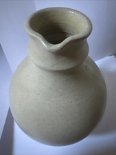 Vase, aus Ton, klein, mit Zahl