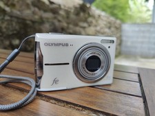Olympus Fe-46 White Weiß