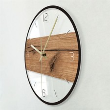 Minimalistische Wanduhr