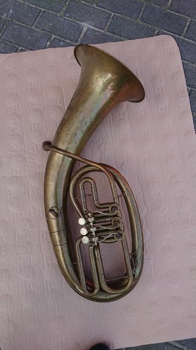 Baritone euphonium - euphonium,
