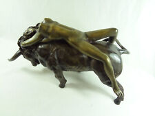 Stier Frau Bulle  Sexy Akt   Bronze Figur     36 cm x 26 cm x17cm